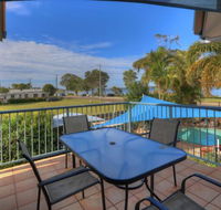 Dolphin Waters Holiday Apartments - Accommodation Bookings
