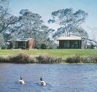 Compass Country Cabins - Accommodation Bookings