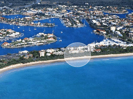 Beachcomber On The Spit - Accommodation Bookings