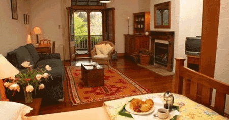 Carriages Country House - Accommodation Bookings 1