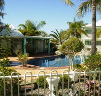 Reef Adventureland Motor Inn