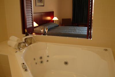 Coffee House Luxury Apartments - Accommodation Bookings 2