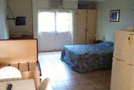 Peninsular Apartment Hotel - Accommodation Bookings 2