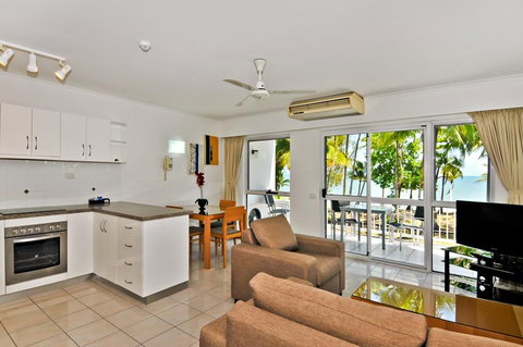 Agincourt Beachfront Apartments - Accommodation Bookings 7