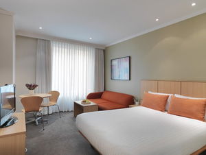 Travelodge Phillip Street
