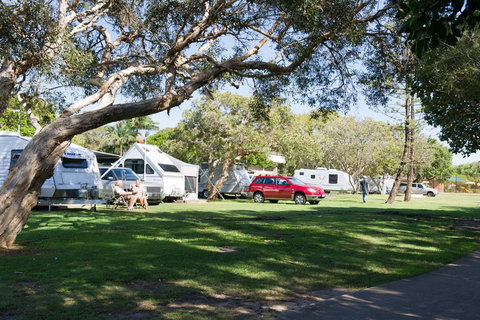 Dicky Beach Family Holiday Park - Accommodation Bookings 0