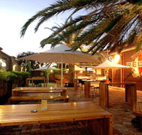 Balmoral Hotel - Accommodation Bookings