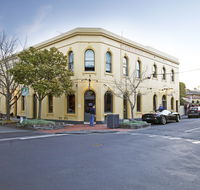 College Lawn Hotel - Accommodation Bookings