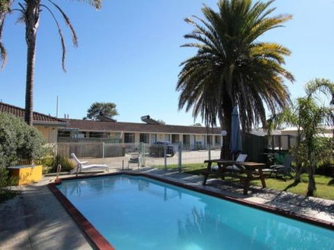 Albatross Motor Inn - Accommodation Bookings 0
