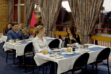 Tudor Inn Motel - Accommodation Bookings 1