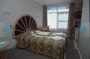 Dawson Motor Inn - Accommodation Bookings 1