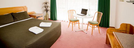 Manifold Motor Inn - Accommodation Bookings 1