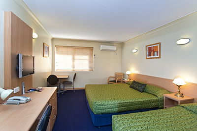 Airport Motel - Accommodation Bookings 6