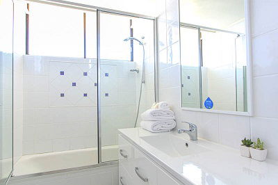 Seacrest Beachfront Holiday Apartments - Accommodation Bookings 0