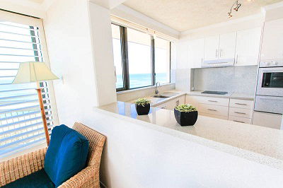 Seacrest Beachfront Holiday Apartments - Accommodation Bookings 10