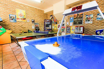 Seacrest Beachfront Holiday Apartments - Accommodation Bookings 14