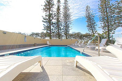 Seacrest Beachfront Holiday Apartments - Accommodation Bookings 17
