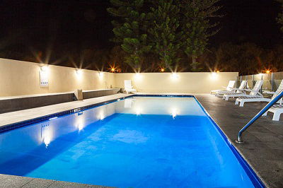 Seacrest Beachfront Holiday Apartments - Accommodation Bookings 21