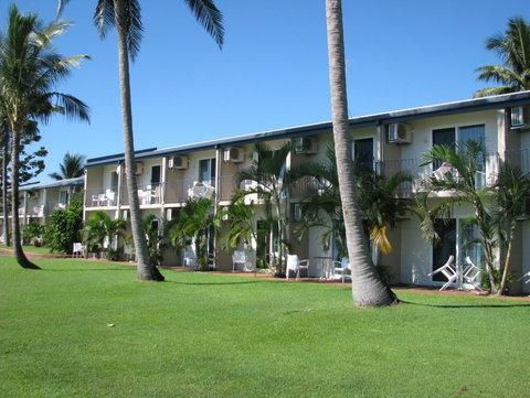 Cardwell Beachcomber Motel & Tourist Park - Accommodation Bookings 2