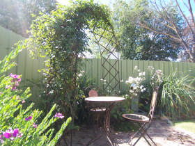 Robyn's Nest Country Cottages - Accommodation Bookings 0
