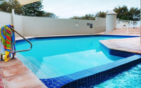 Golden Sands On Main Beach - Accommodation Bookings 1