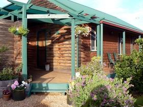 Blushing Grape - Accommodation Bookings 0