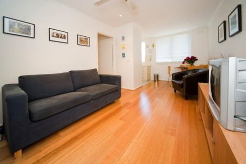 Ruby Inn - Stay Innercity - Accommodation Bookings 2