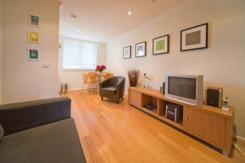 Ruby Inn - Stay Innercity - Accommodation Bookings 3