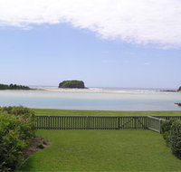 Waterfront Villa - Accommodation Bookings