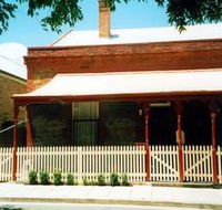 Adelaide Parklands City Townhouse - Accommodation Bookings