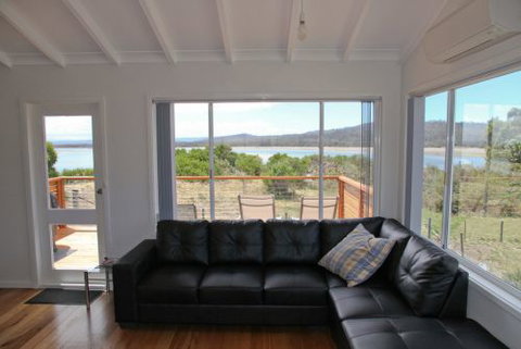 The Blue House Coles Bay - Accommodation Bookings 3