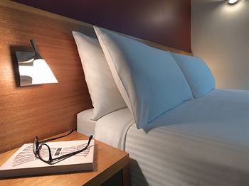 Ibis Melbourne Little Bourke Street - Accommodation Bookings 2