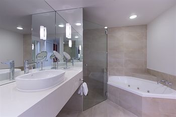 Sofitel Noosa Pacific Resort - Accommodation Bookings 0