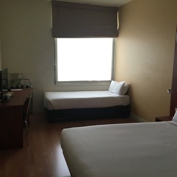 Ramada Encore Dandenong - Accommodation Bookings 13
