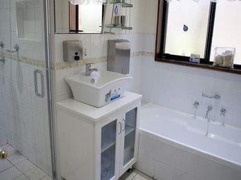 Wombats B&B - Apartments - Accommodation Bookings 2