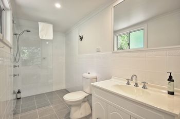 Dolphin Sands - Accommodation Bookings 6