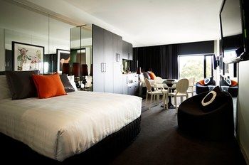 Art Series - The Cullen - Accommodation Bookings 4