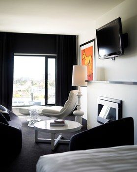 Art Series - The Cullen - Accommodation Bookings 5