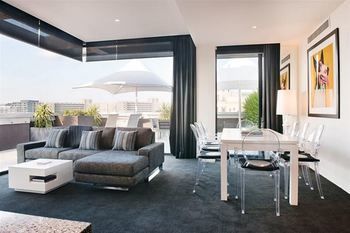 Art Series - The Cullen - Accommodation Bookings 16