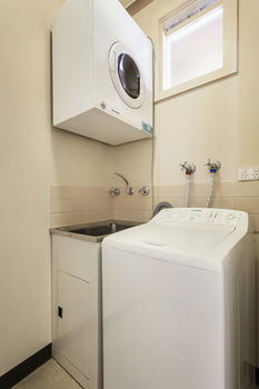 Carlton Clocktower Apartments - Accommodation Bookings 2