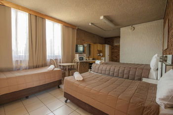 Marco Polo Motor Inn Sydney - Accommodation Bookings 4
