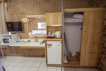 Marco Polo Motor Inn Sydney - Accommodation Bookings 13