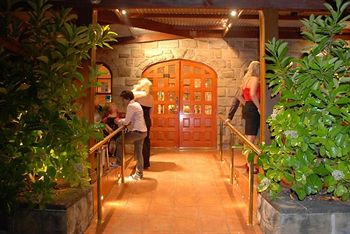 The Hermitage Motel - Accommodation Bookings 6