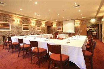 The Hermitage Motel - Accommodation Bookings 18