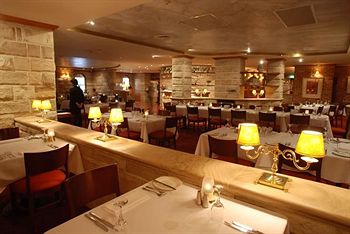 The Hermitage Motel - Accommodation Bookings 19