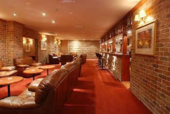 The Hermitage Motel - Accommodation Bookings 22