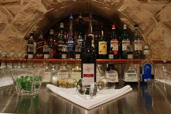 The Hermitage Motel - Accommodation Bookings 24