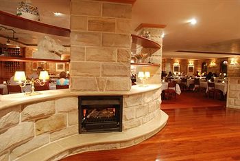 The Hermitage Motel - Accommodation Bookings 30