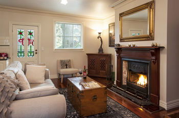 Moulton Park Estate - Accommodation Bookings 24