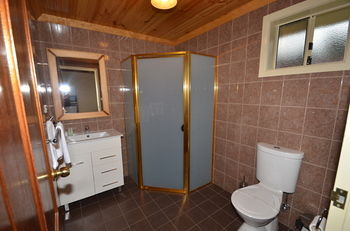 Black Gold Motel - Accommodation Bookings 12